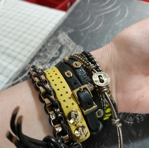 High quality bracelets - Picture 3 of 10